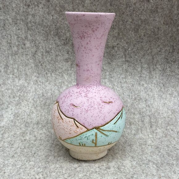 Vintage Southwest Native American Pottery Vase with Gold Inlaid Accents - Picture 1 of 12